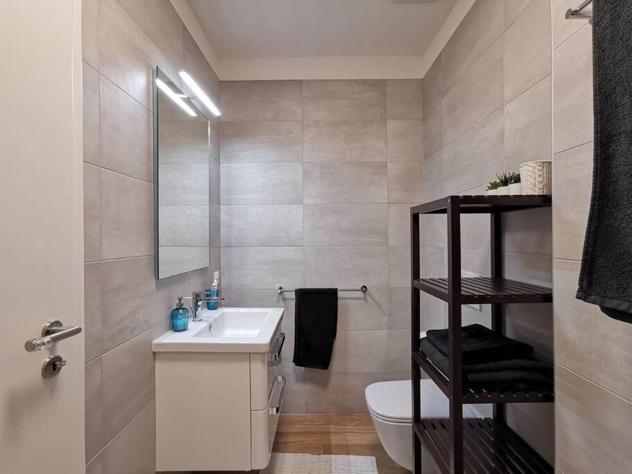 לוגאנו Experience The Loft! Loft 18, Downtown, Near The Lake Free Parking Available מראה חיצוני תמונה